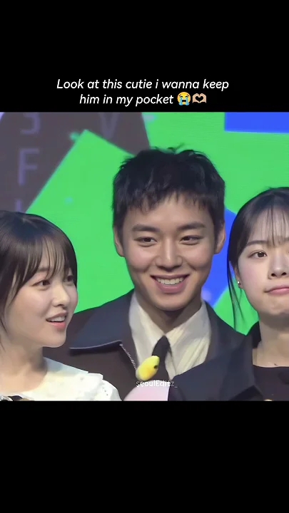 Emotional wallpaper shared by fans for Park Jihoon