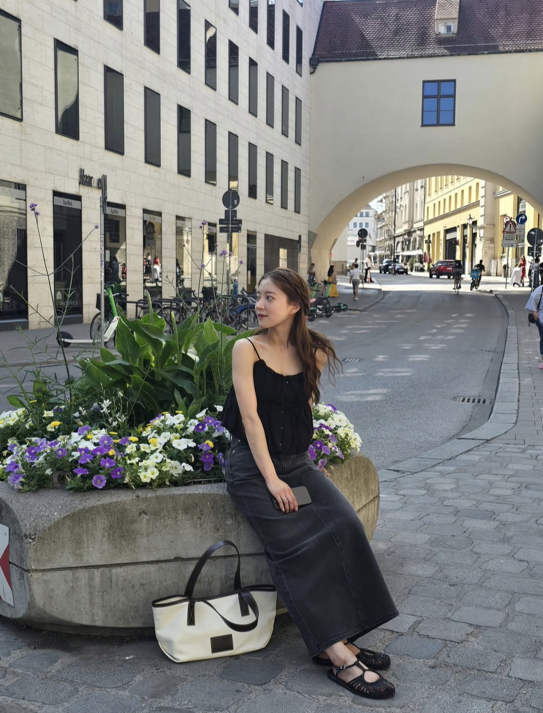 Recent activity shot of Lee Seyoung