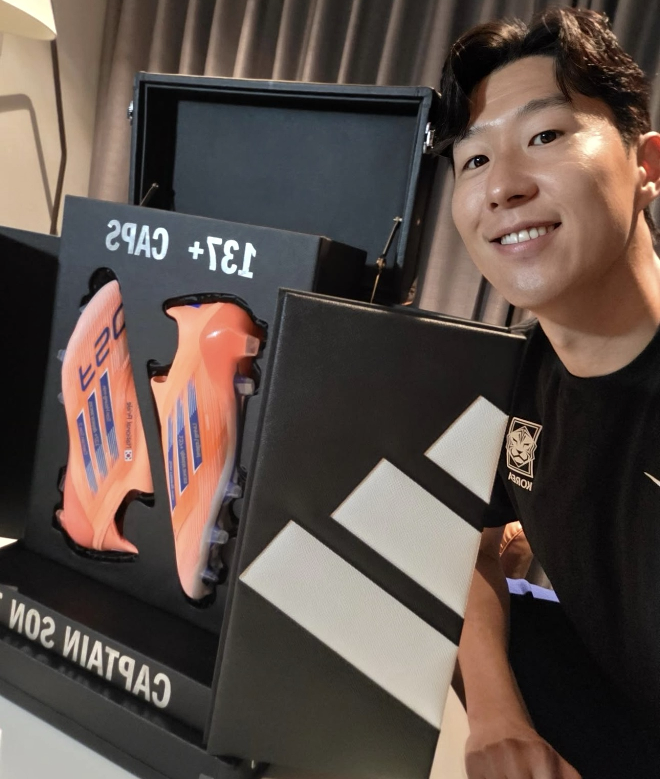 A moment captured by a fan of Son Heungmin