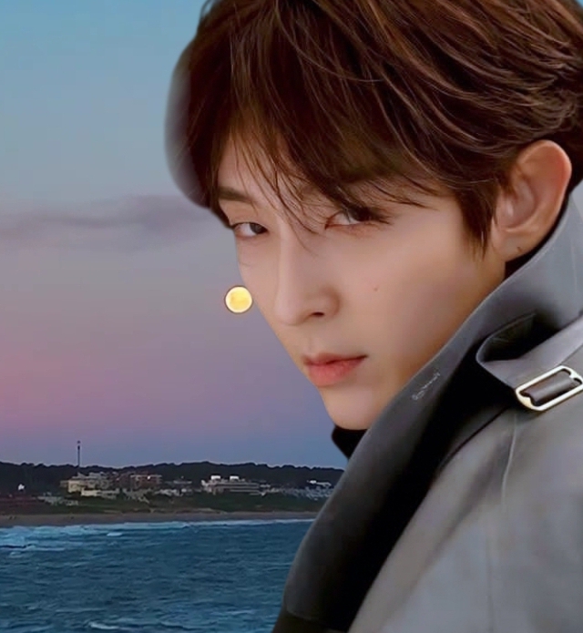 Recent activity shot of Lee Joongi