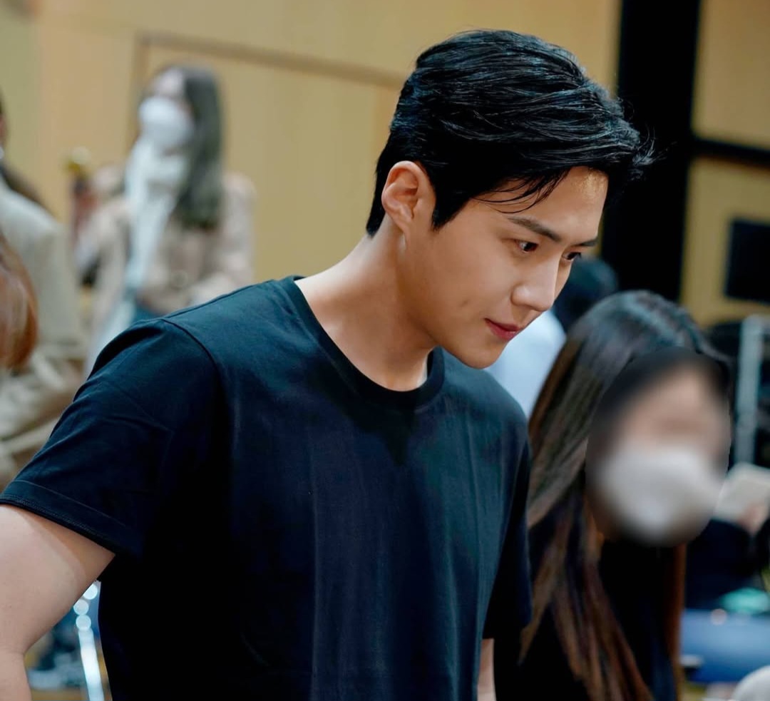 金宣虎的最新照片