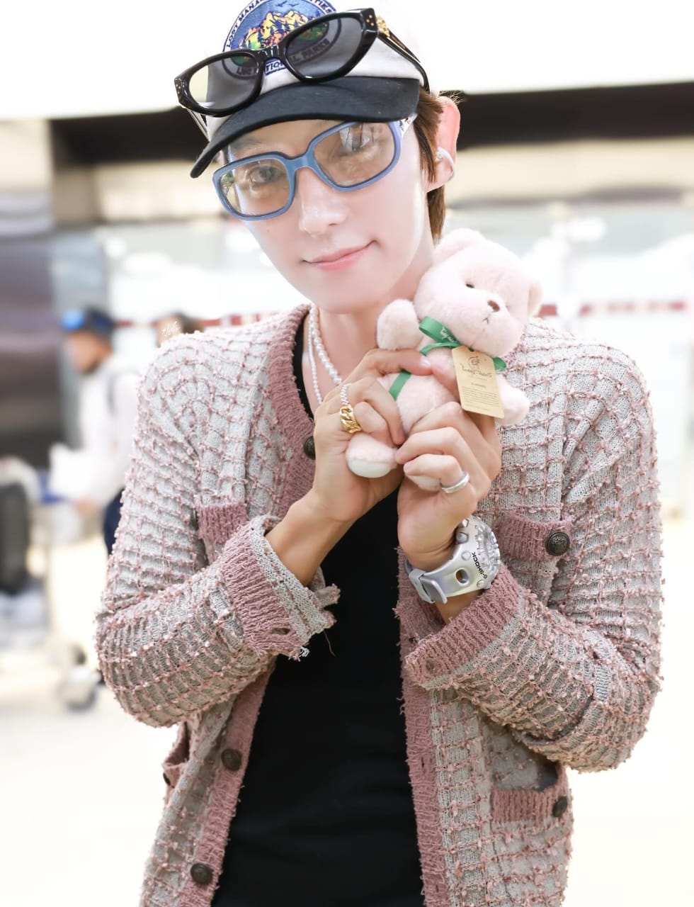 A moment captured by a fan of Lee Joongi