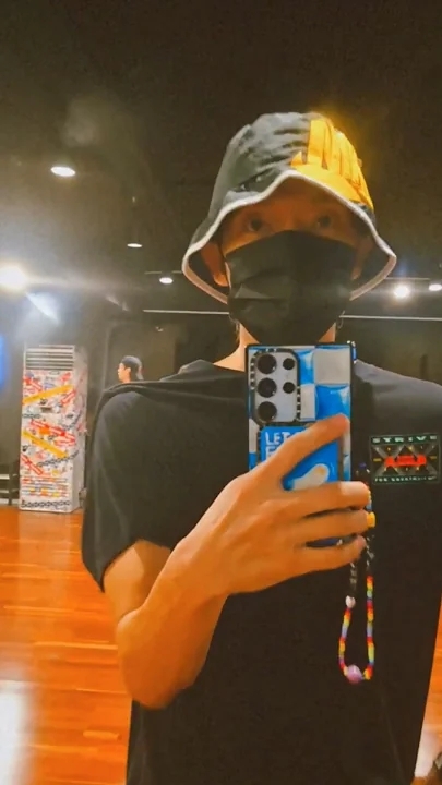 Recent activity shot of Lee Joongi