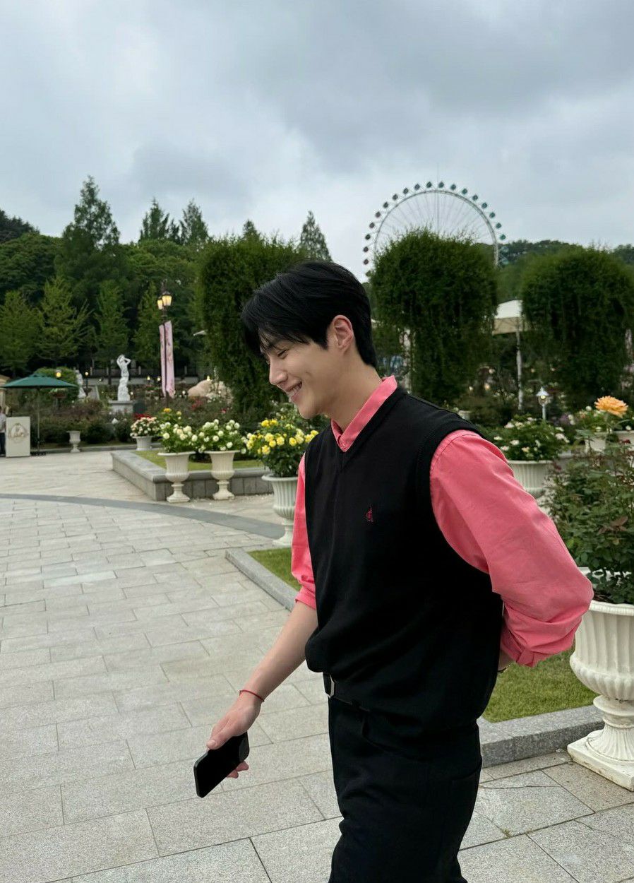 Latest photo of Kim Seonho