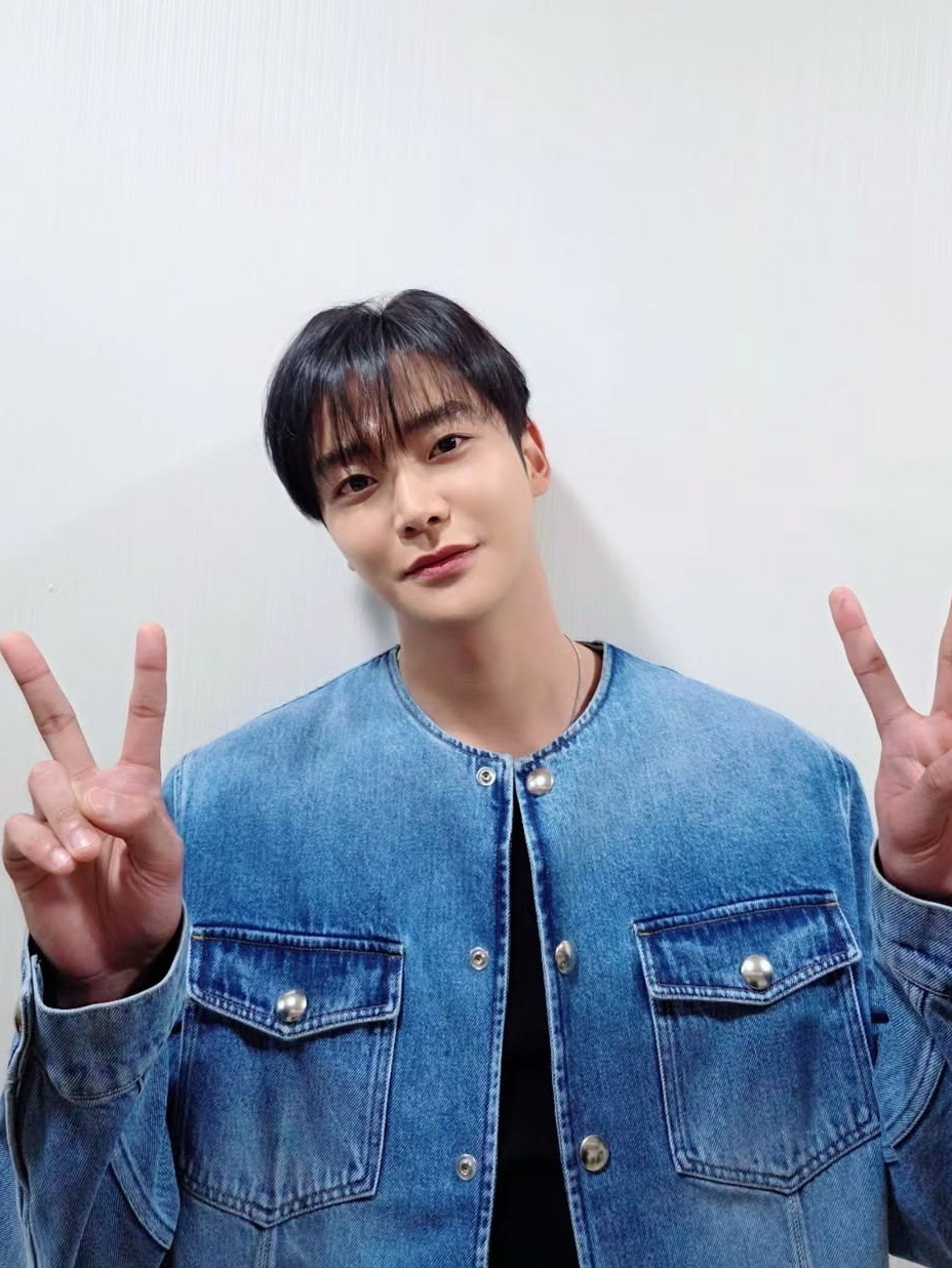 Recent activity shot of Rowoon