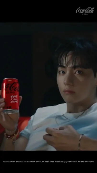 Kim Taehyung (V) background image recommended by Choeaedol Celeb fandom