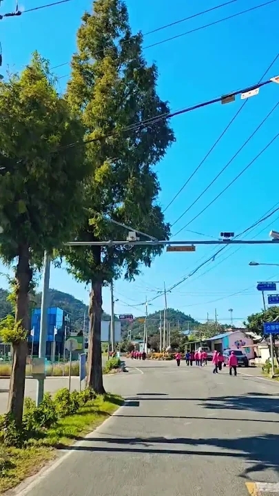 Recent activity shot of Song Gain