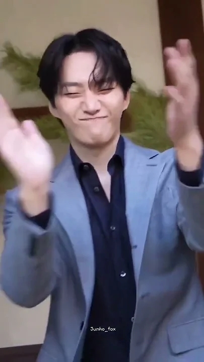 Representative background image loved by Lee Junho fandom