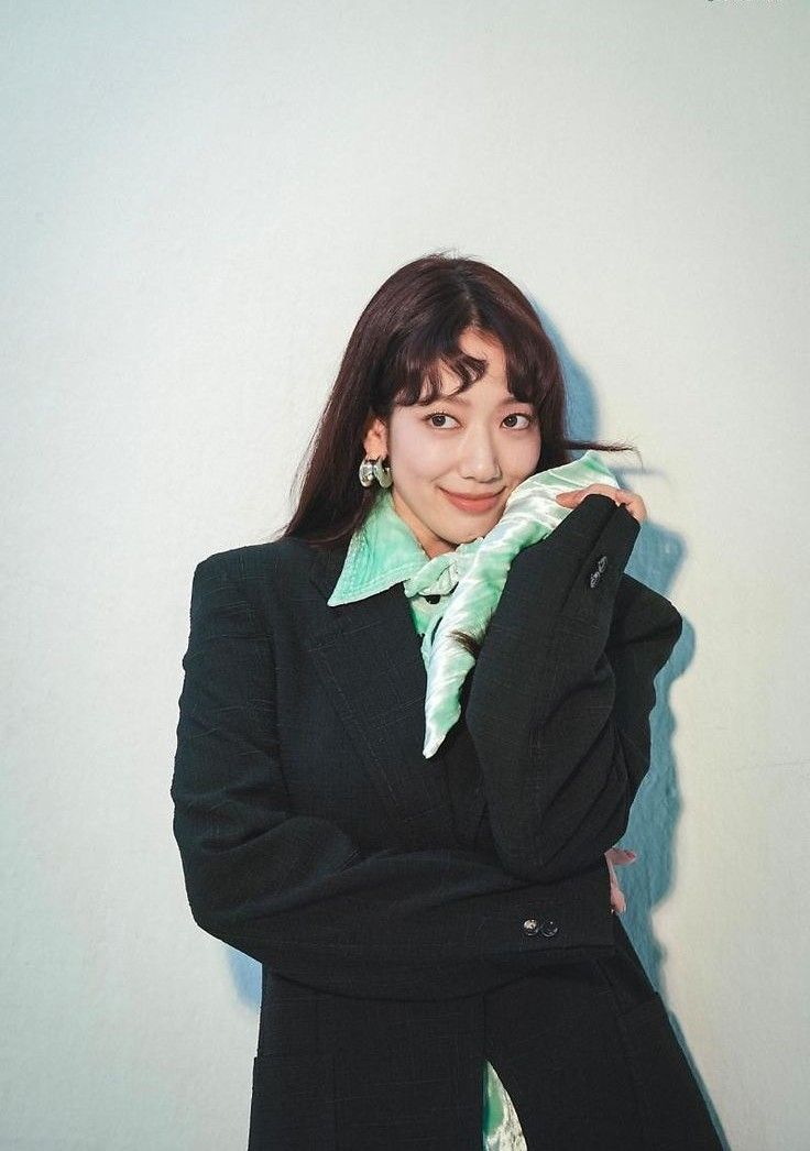 A moment captured by a fan of Park Shinhye
