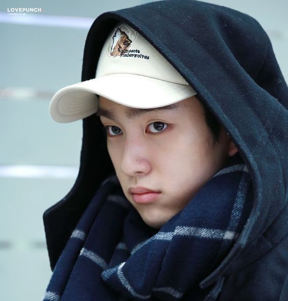 パク・ジニョンのビハインドカット