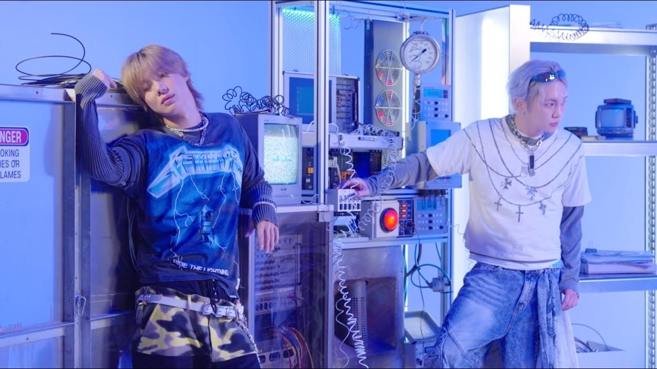 Behind-the-scenes cut of Key