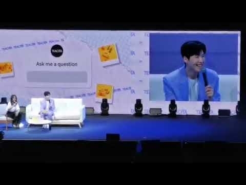 A moment captured by a fan of Kim Seonho