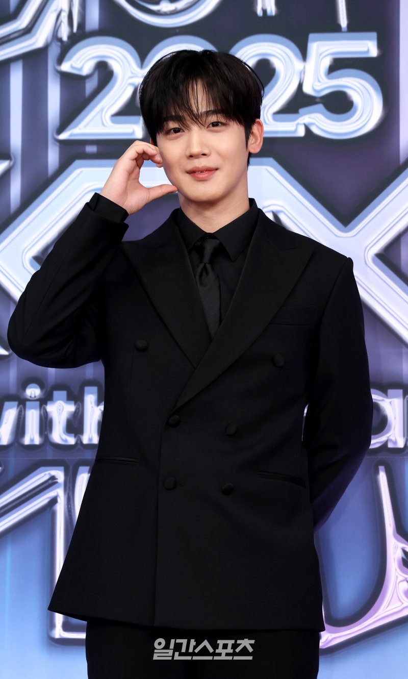 Kim Yohan background image recommended by Choeaedol Celeb fandom