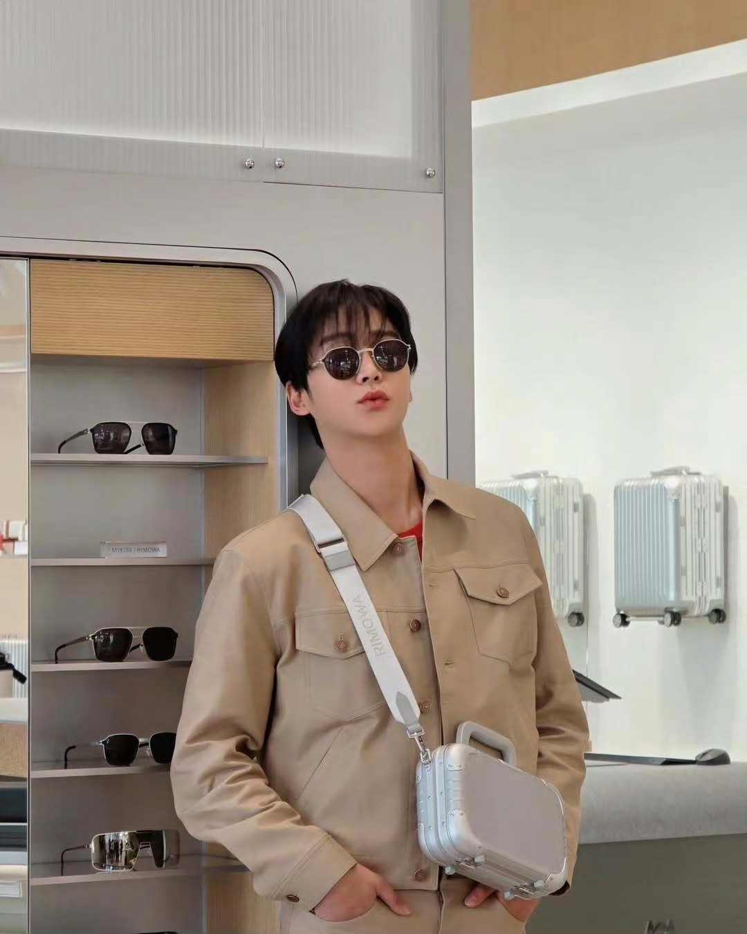 Behind-the-scenes cut of Rowoon