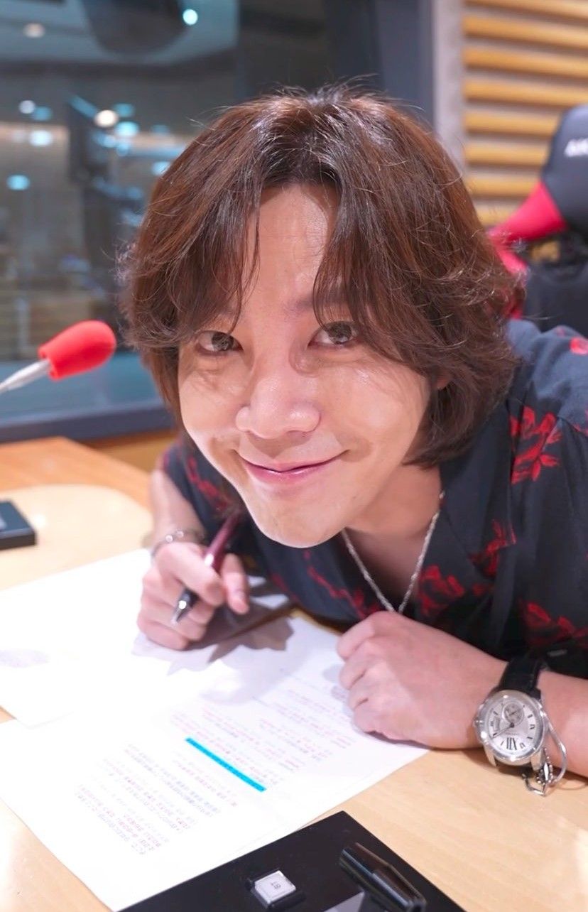 Behind-the-scenes cut of Jang Geunsuk