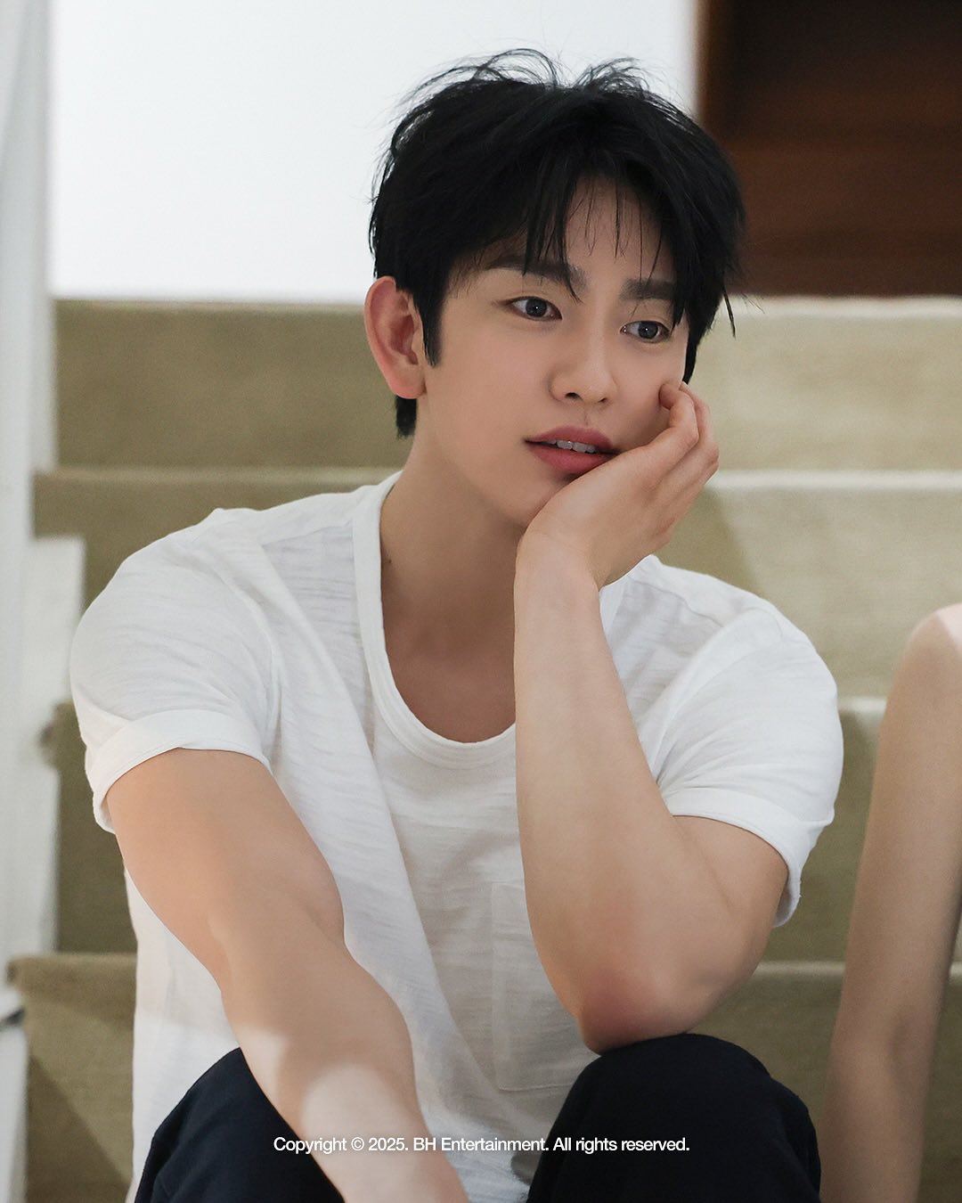 Latest photo of Park Jinyoung