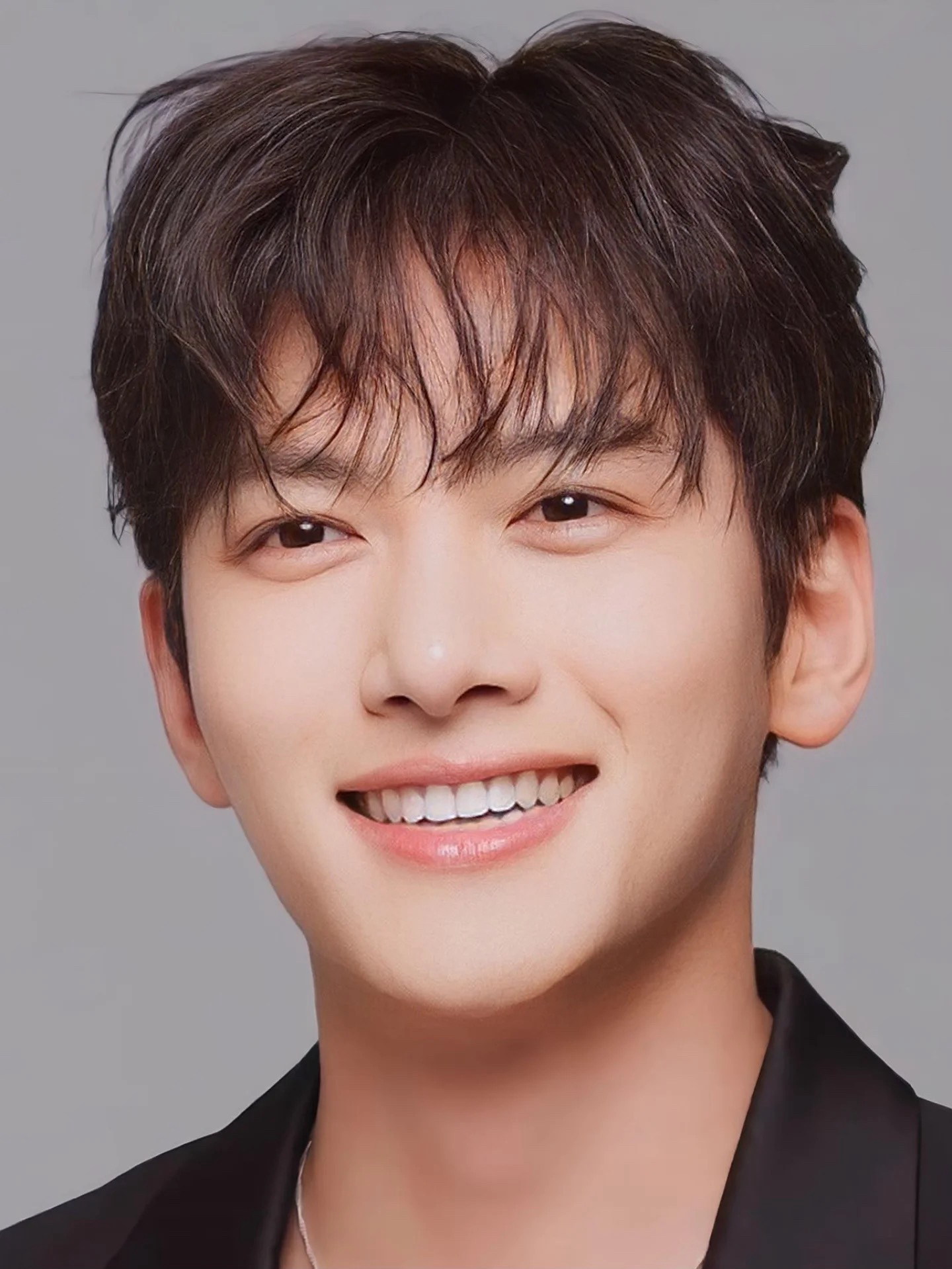 Behind-the-scenes cut of Ji Changwook