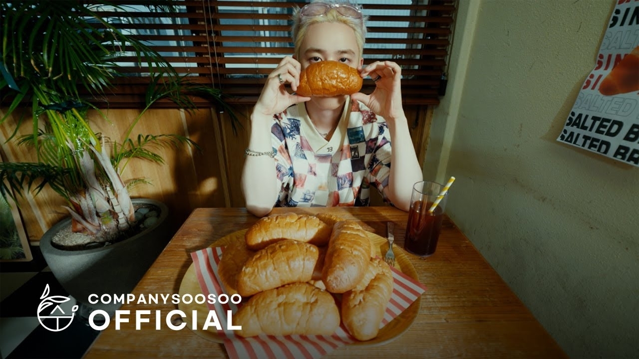 Behind-the-scenes cut of Doh Kyungsoo (D.O.)