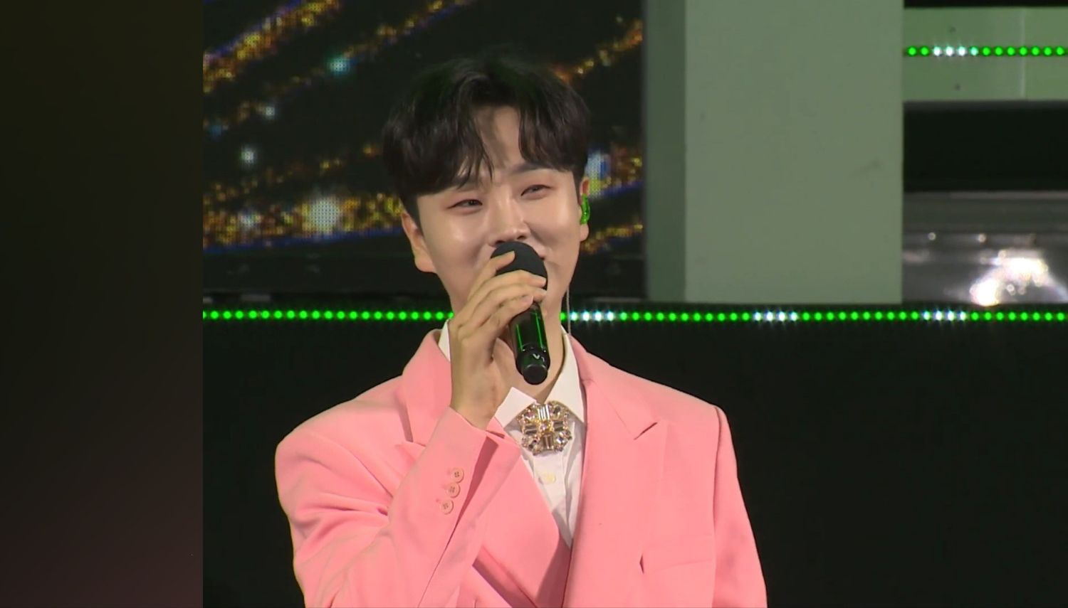 Latest photo of Song Minjun