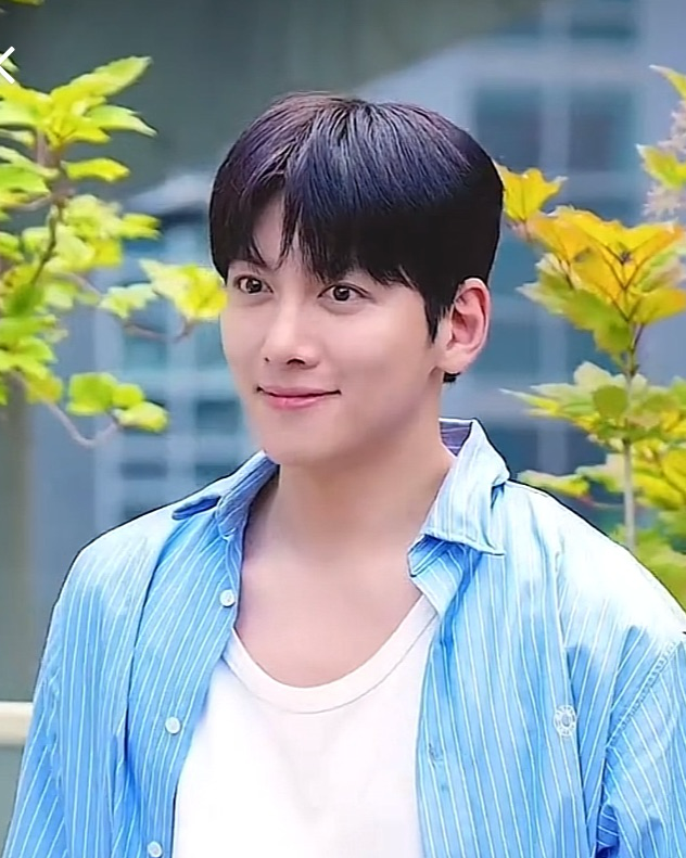 A moment captured by a fan of Ji Changwook