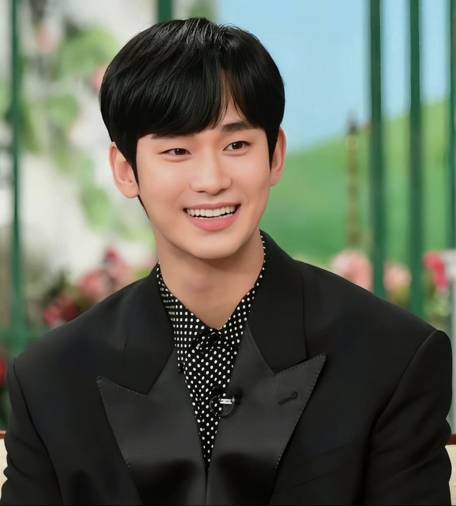 Behind-the-scenes cut of Kim Soohyun