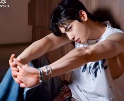 Momen yang diabadikan oleh penggemar Cha Eunwoo