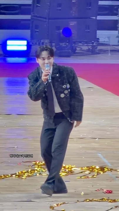 박서진의 비하인드 컷