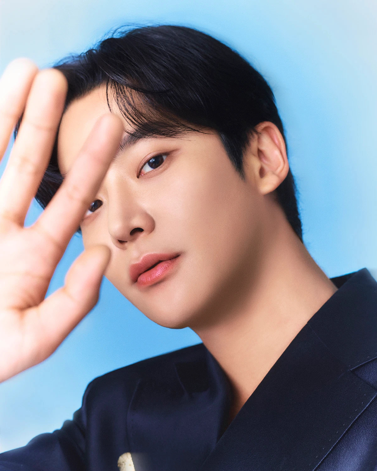 Foto kegiatan terbaru dari Rowoon
