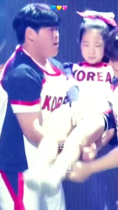 이찬원 최근 활동샷