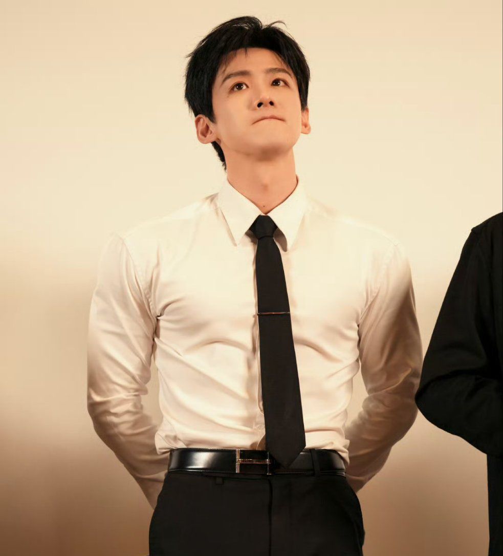 Behind-the-scenes cut of Bai Jingting