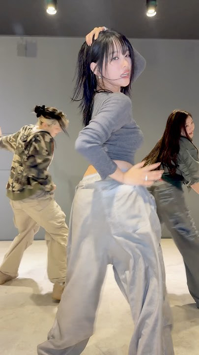 A moment captured by a fan of BADA