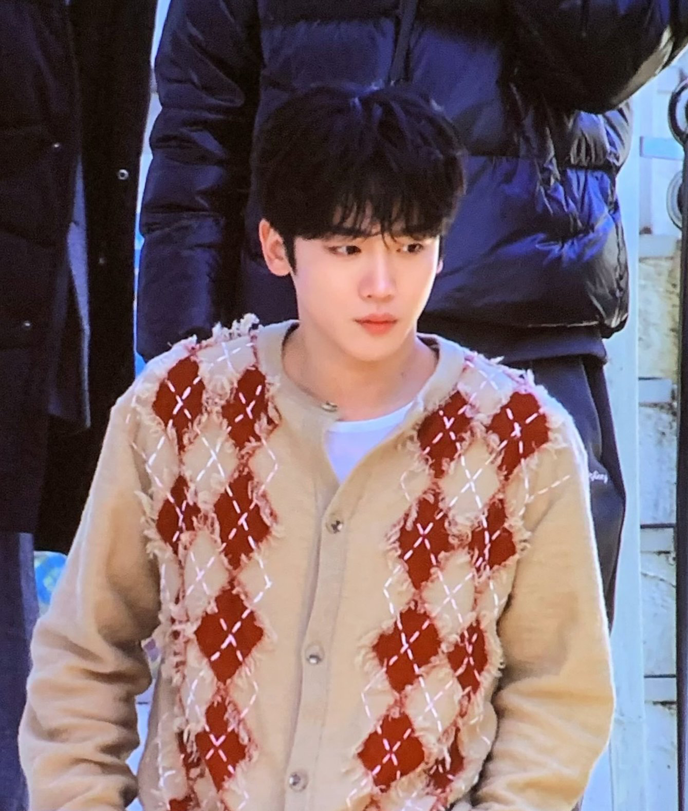 Behind-the-scenes cut of Kim Yohan