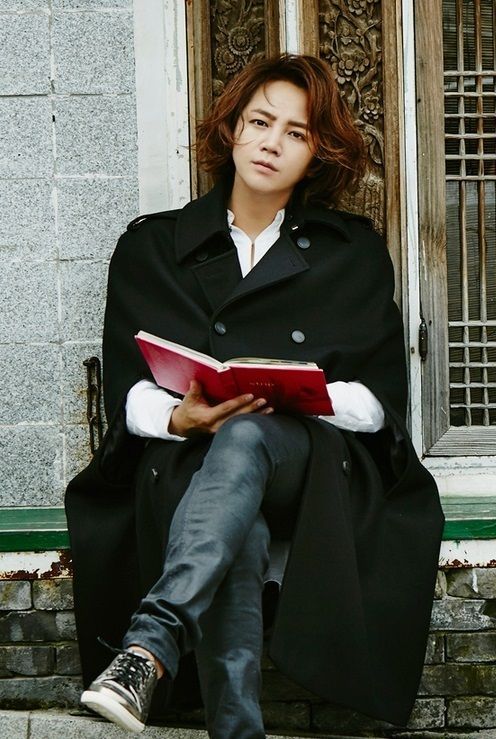 A moment captured by a fan of Jang Geunsuk