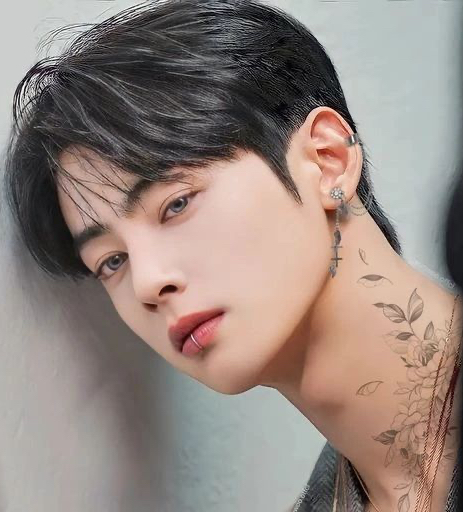 Latest photo of Cha Eunwoo