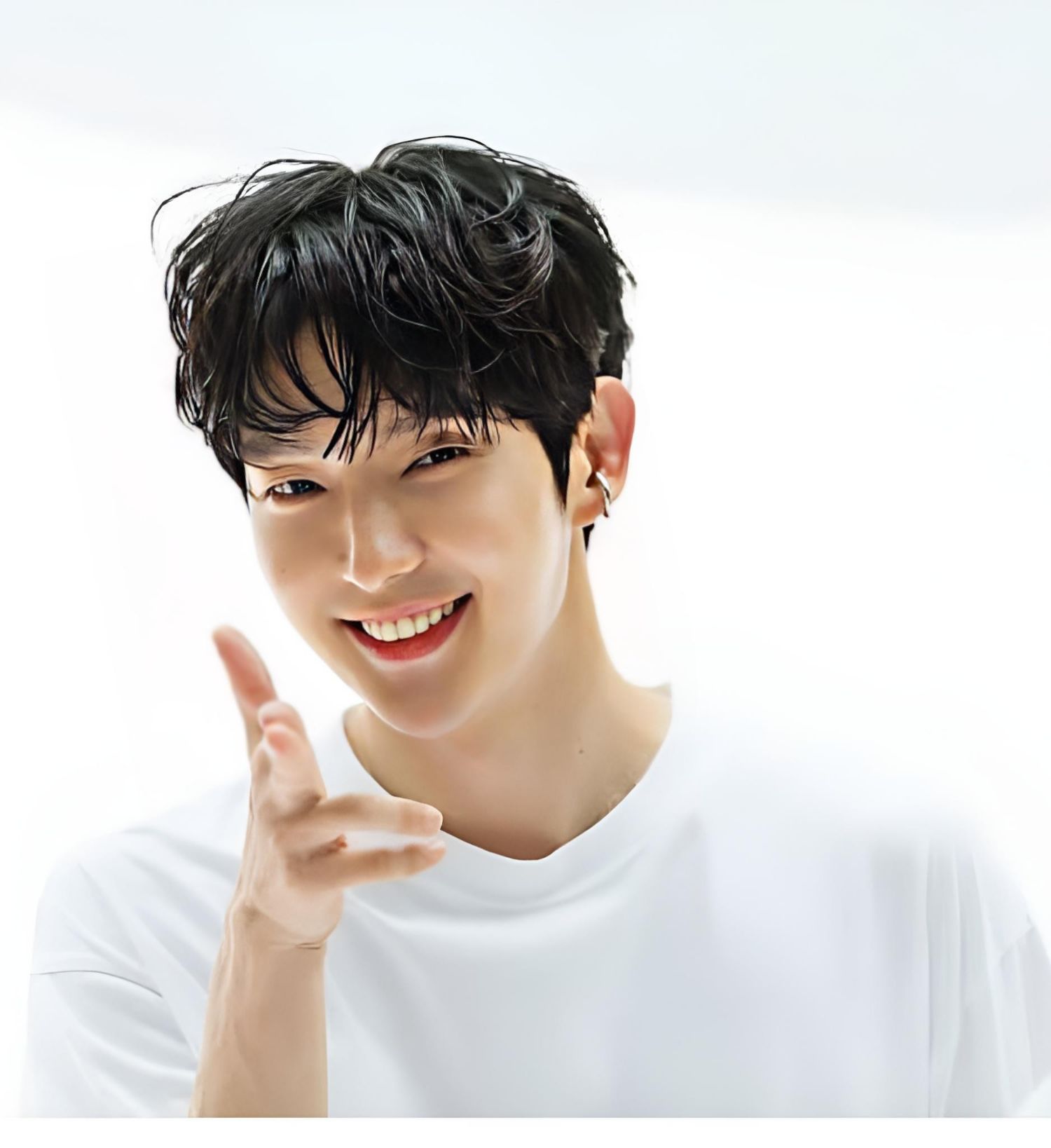 Recent activity shot of Lee Joongi