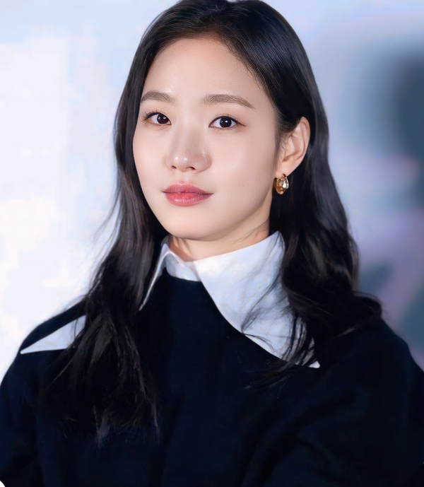 Behind-the-scenes cut of Kim Goeun