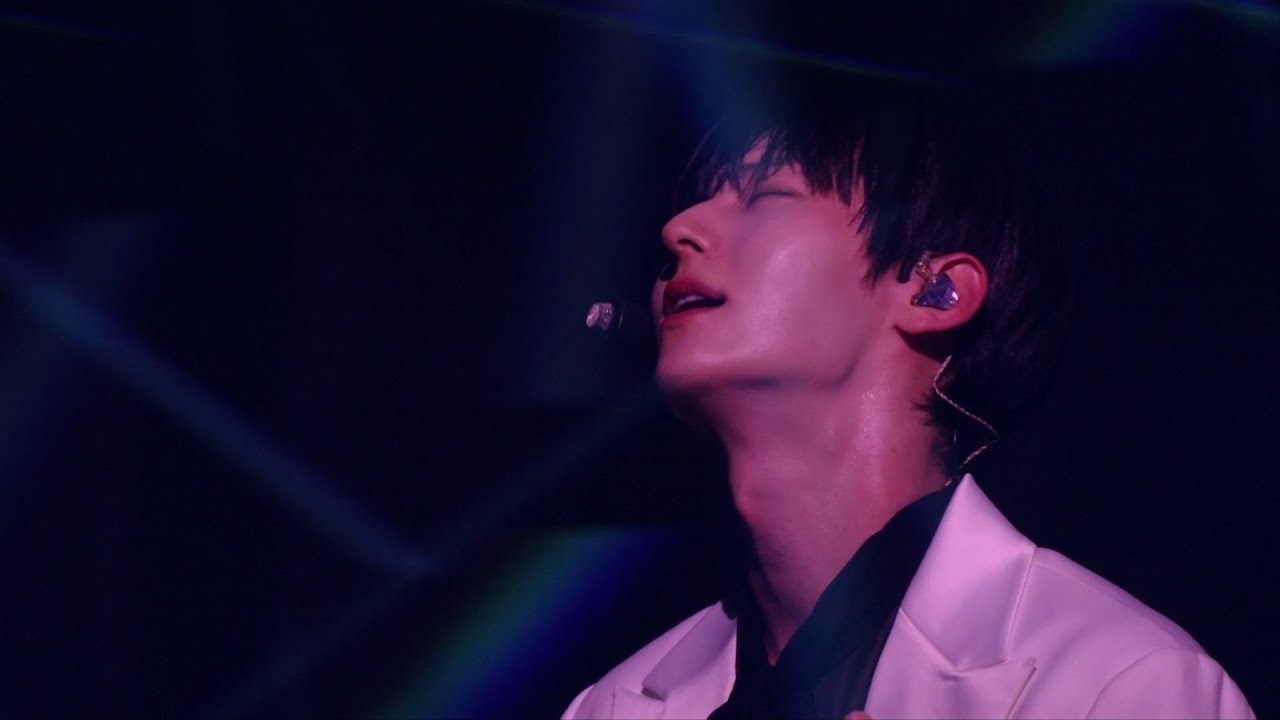 Behind-the-scenes cut of Hwang Minhyun