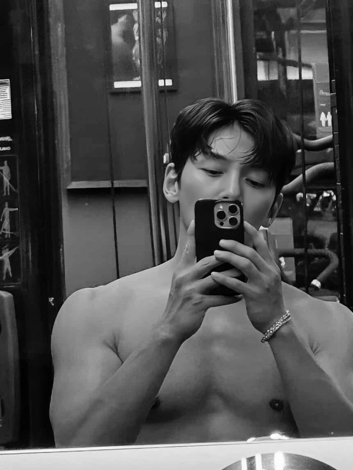 チ・チャンウクのビハインドカット