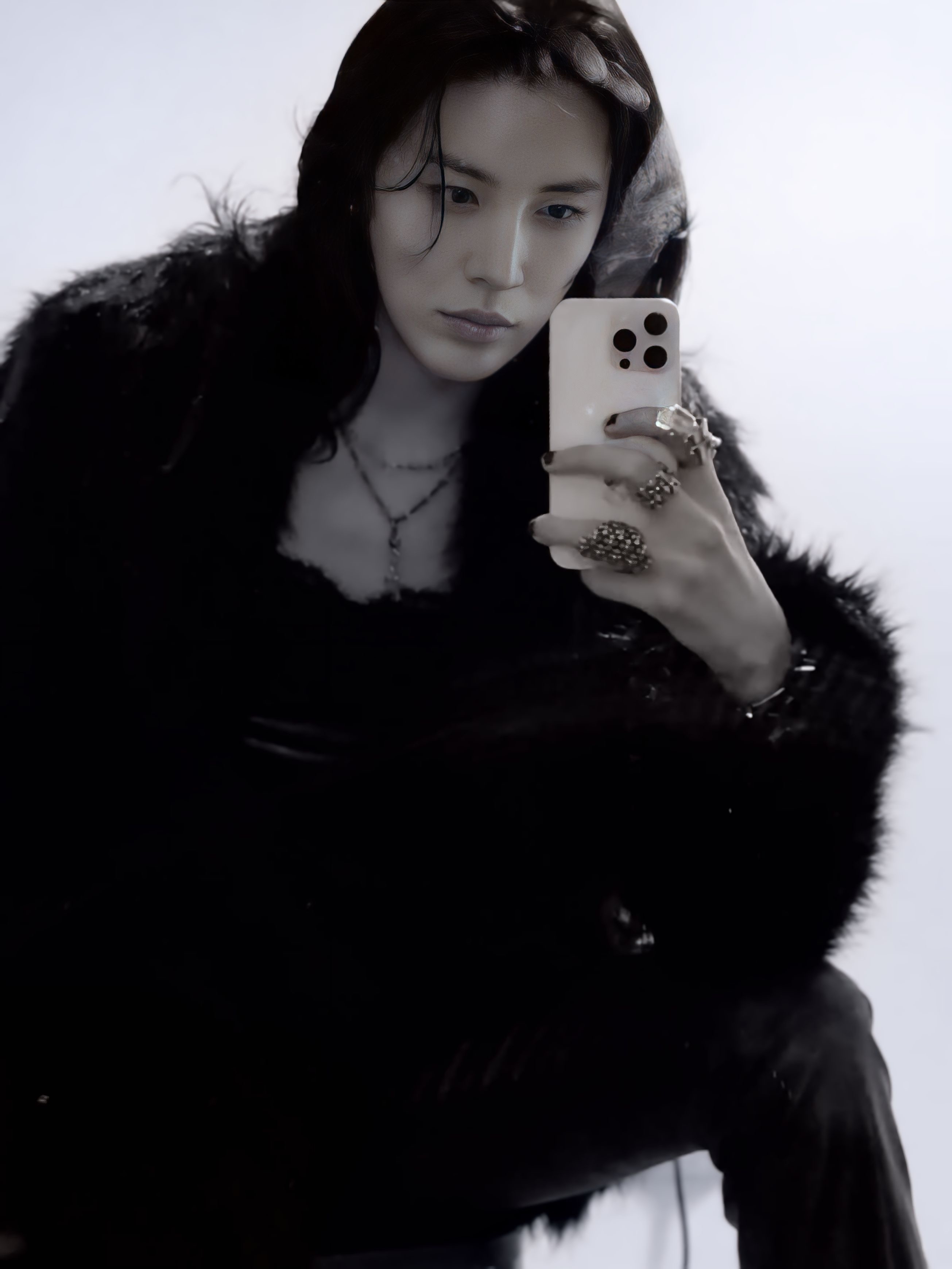 Recent activity shot of No Minwoo