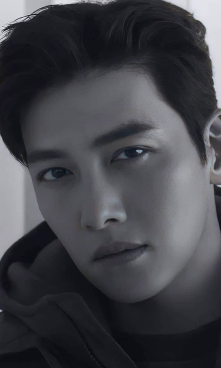 チ・チャンウクの最近の活動ショット