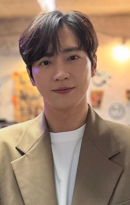 Recent activity shot of Lee Sangyeob