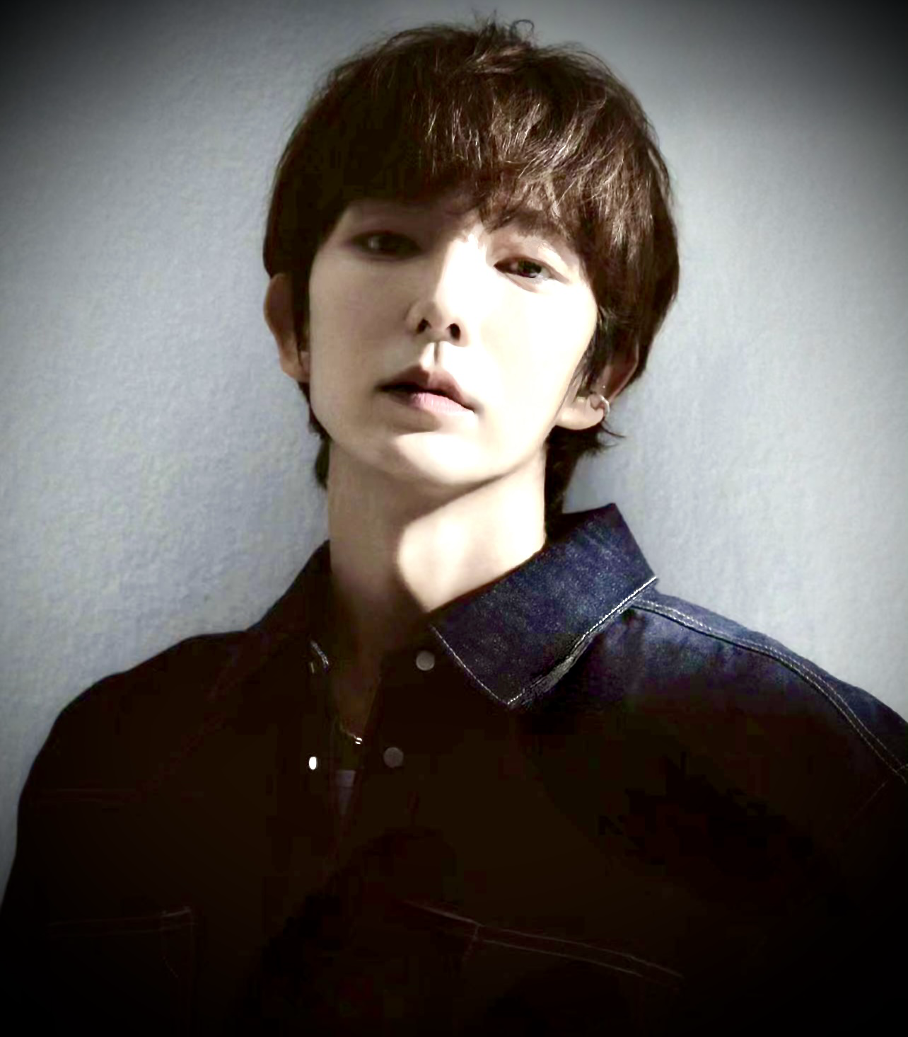 Behind-the-scenes cut of Lee Joongi