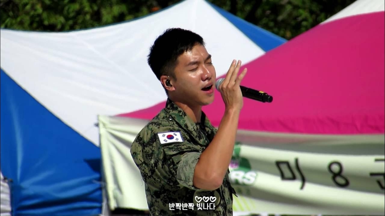 粉絲拍下的李昇基瞬間