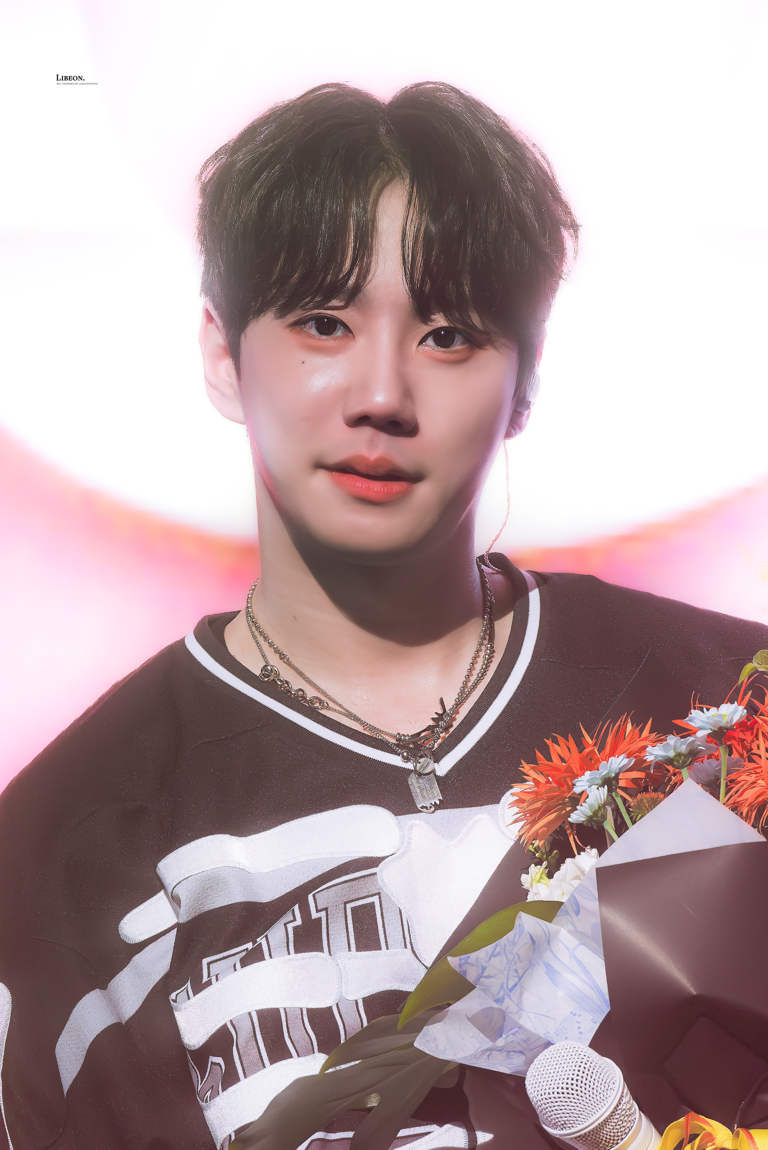 Behind-the-scenes cut of Lee Junyoung