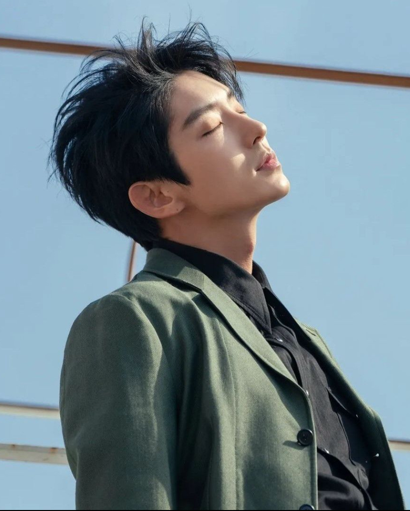 A moment captured by a fan of Lee Joongi