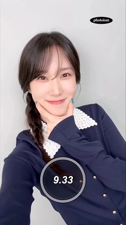 Emotional wallpaper shared by fans for Park Eunbin