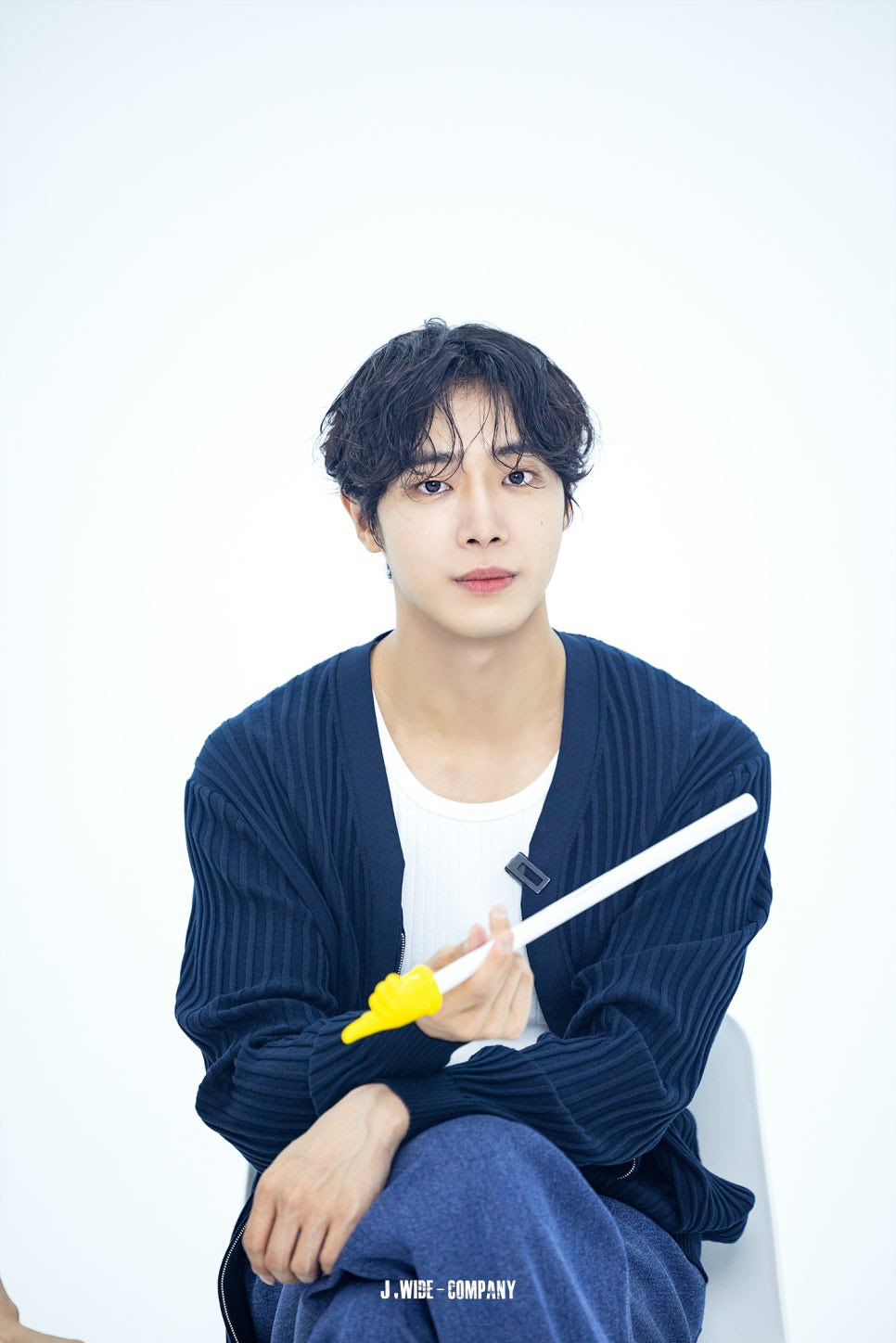 Behind-the-scenes cut of Choo Youngwoo