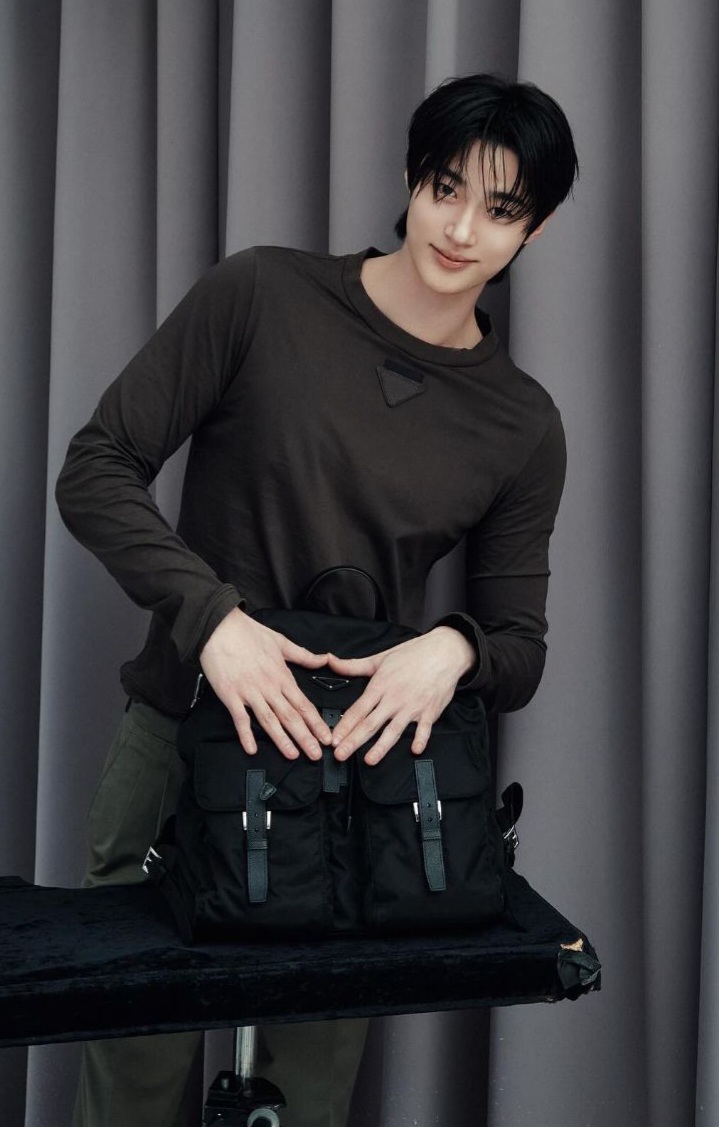 Cuplikan di balik layar dari Byeon Wooseok