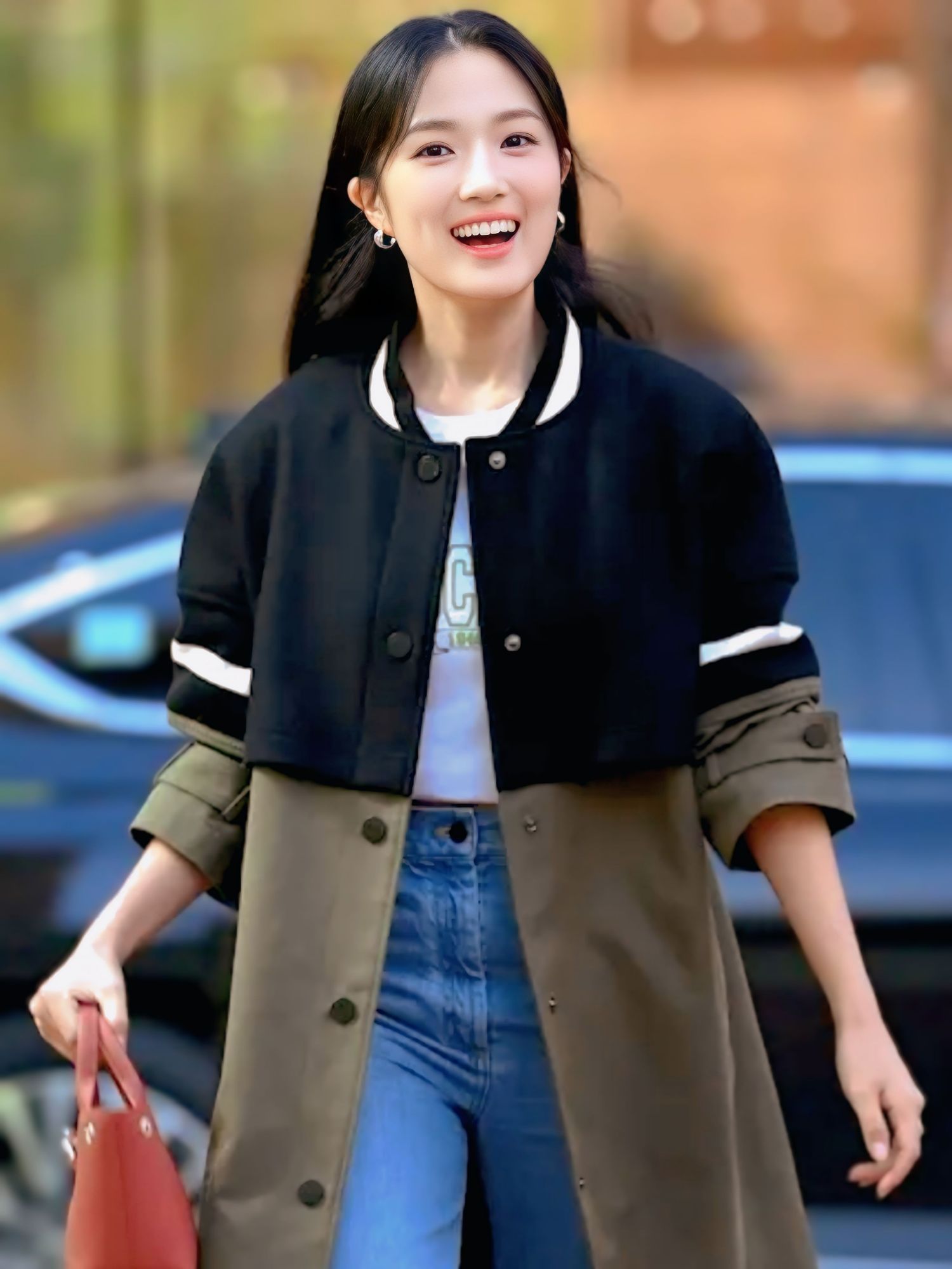 Recent activity shot of Kim Hyeyoon