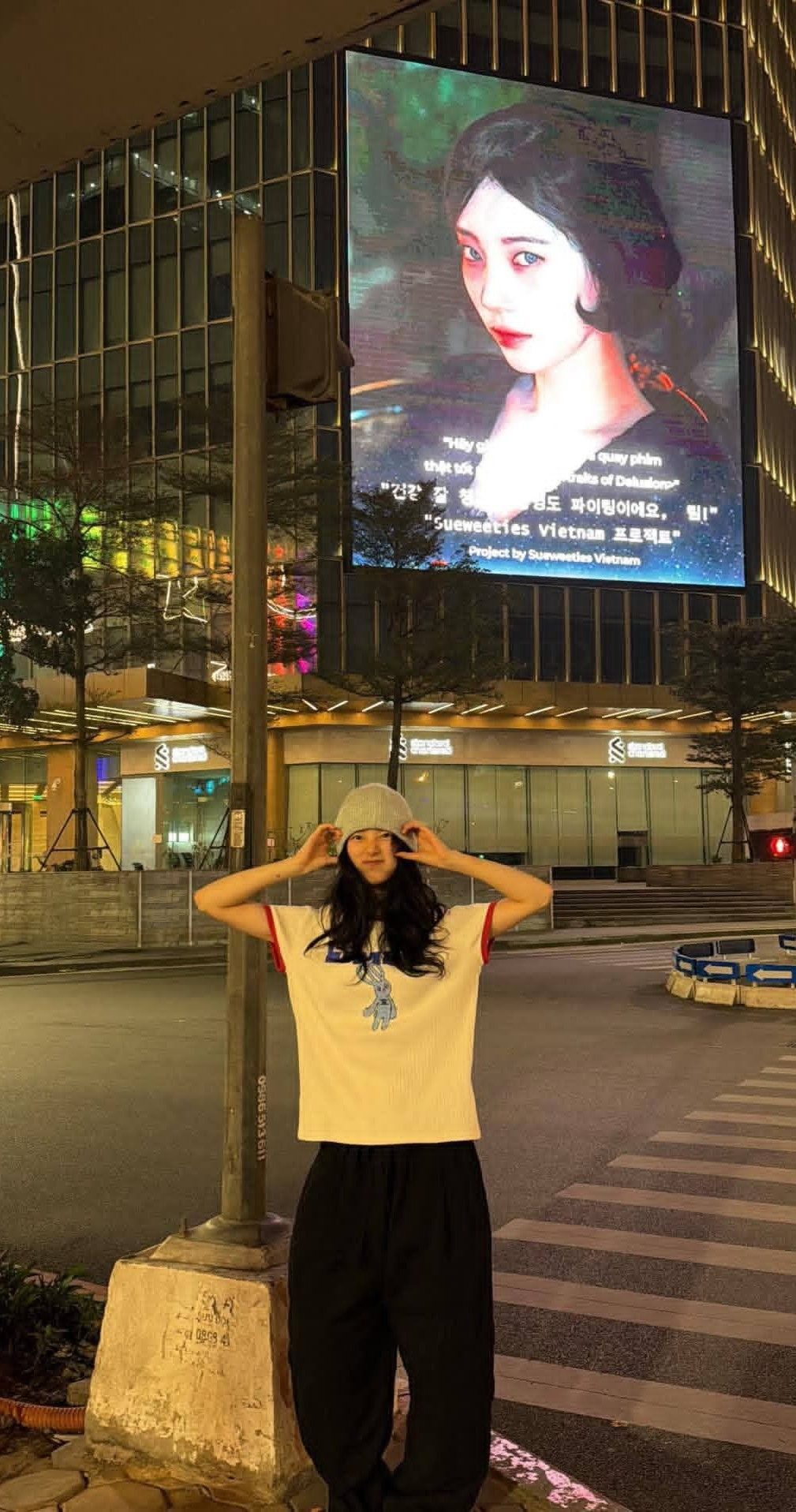 Behind-the-scenes cut of Bae Suzy